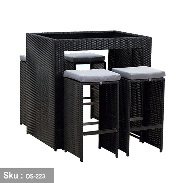 Mavel rattan bar set