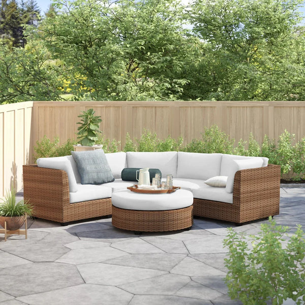 VIP corner Rattan accommodates 5 people in a semicircle