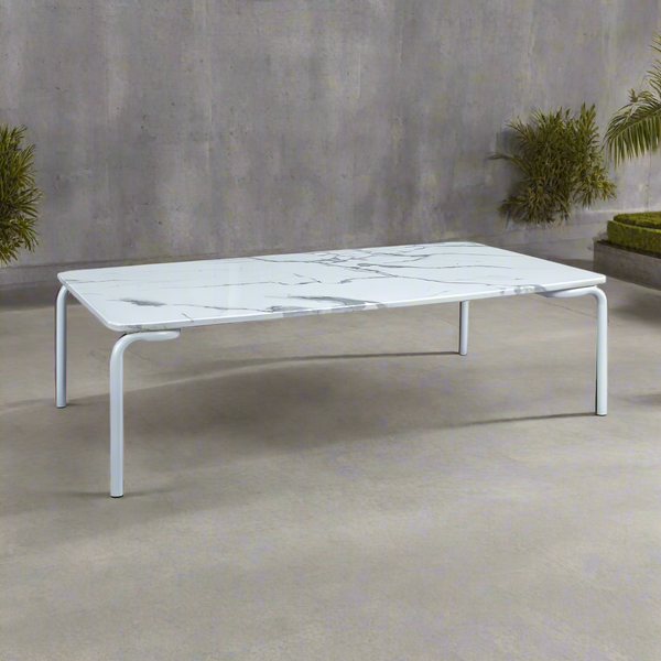 طاولة كوين خشب PVC للديكور الخارجي