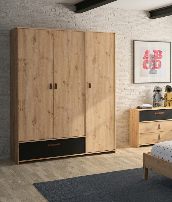 MDF wood wardrobe with HPL layer - KYN-121