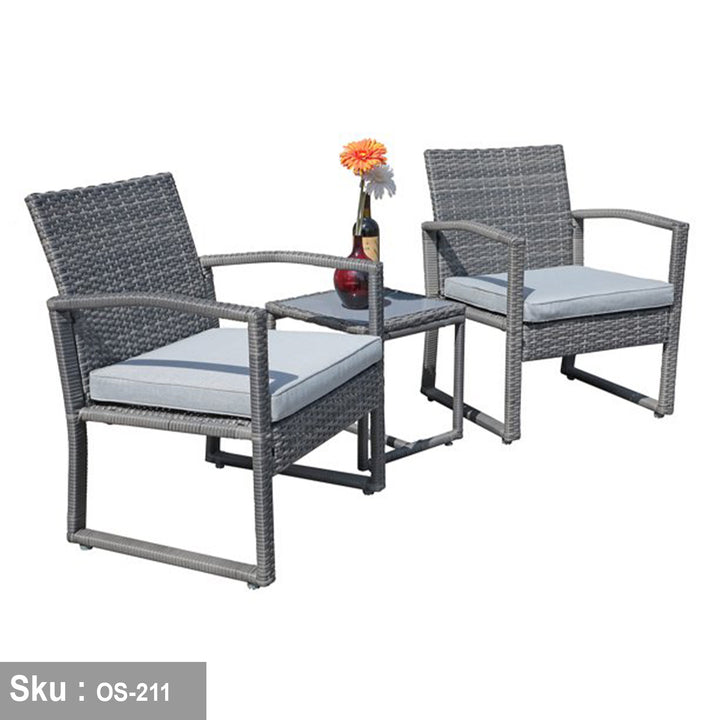 طقم رتان اتليتكو 2 كرسي وترابيزة باللون الرمادي - اوسكار رتان