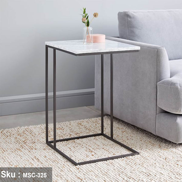 كيلي ترابيزة جانبية  50 * 45 رخام  - اوسكار رتان