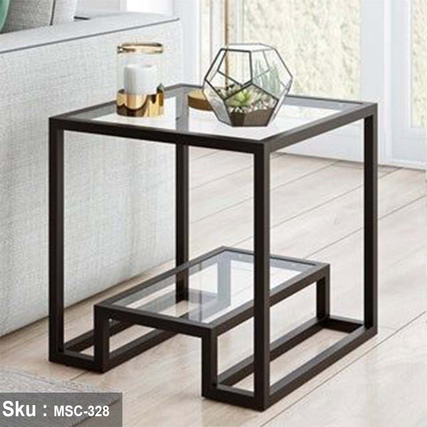 ميتشا ترابيزة جانبية  50 * 45 زجاج - اوسكار رتان