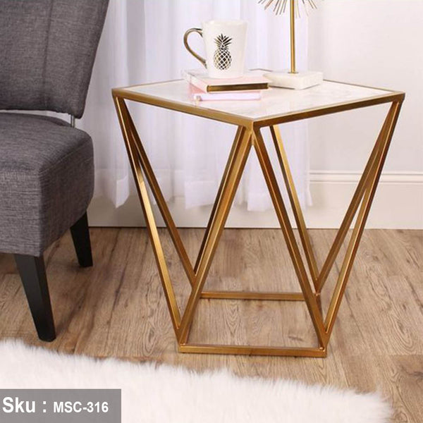 نادين ترابيزة جانبية حديد دهان الكتروستاتيك - اوسكار رتان