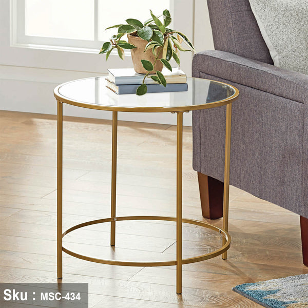 يوريسا ترابيزة جانبية حديد دهان الكتروستاتيك باللون الذهبي - اوسكار رتان